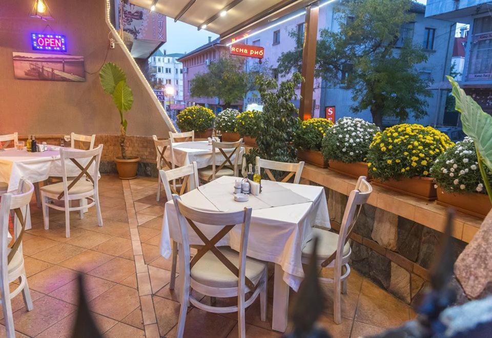 Central Sandanski Apartments Экстерьер фото